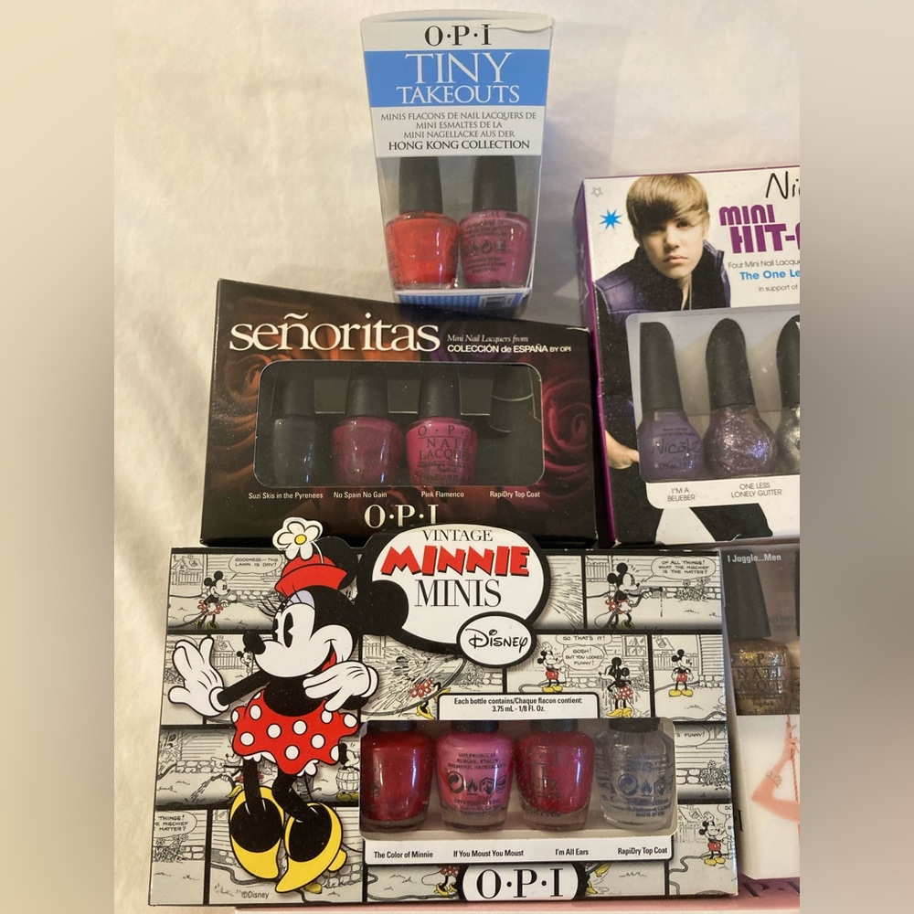 assorted mini collections - Picture 3 of 4